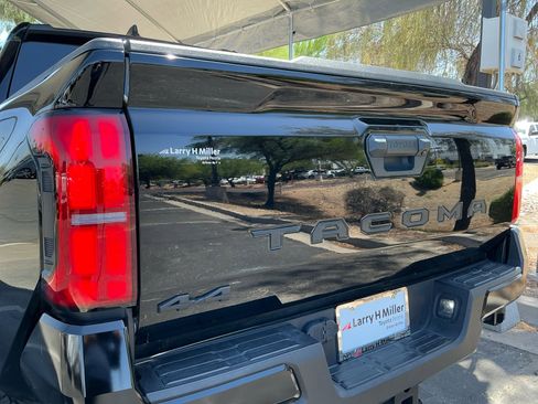 Used 2025 Toyota Tacoma SR5 image 24