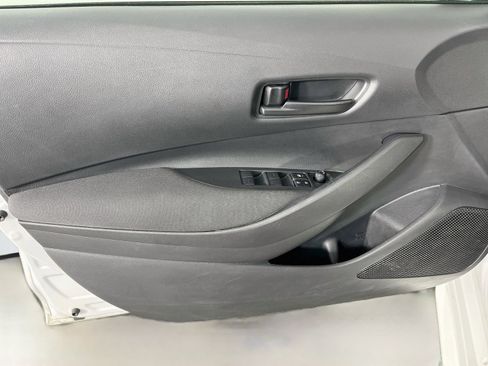 Used 2025 Toyota Corolla LE FWD image 26