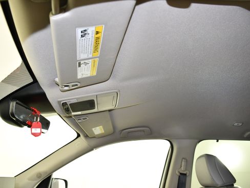 Certified 2025 Honda Pilot EX-L image 40