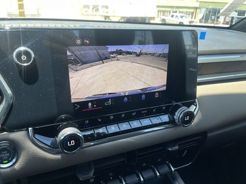 New 2026 GMC Canyon Denali AWD/4WD image 15