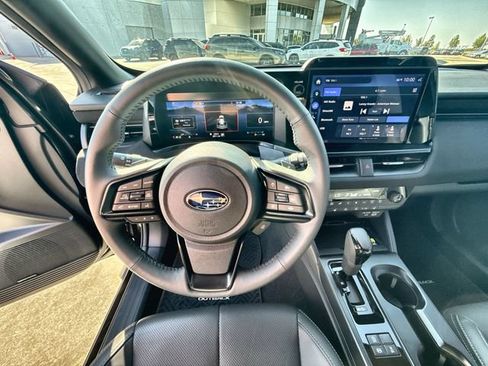 Used 2026 Subaru Outback Limited AWD/4WD image 14
