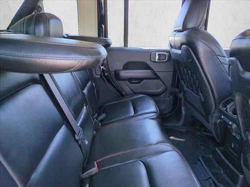 Used 2022 Jeep Wrangler Unlimited Rubicon w/ LED Lighting Group AWD/4WD image 20