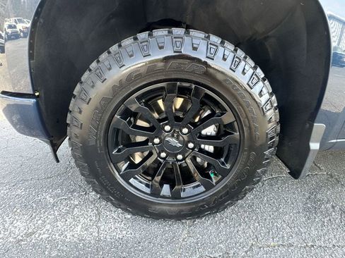 Used 2023 Chevrolet Silverado 1500 RST AWD/4WD image 12