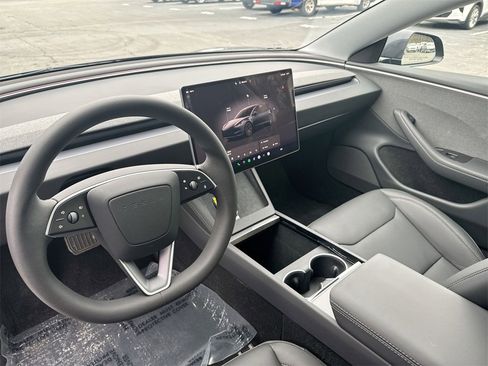 Used 2025 Tesla Model 3 Long Range image 29