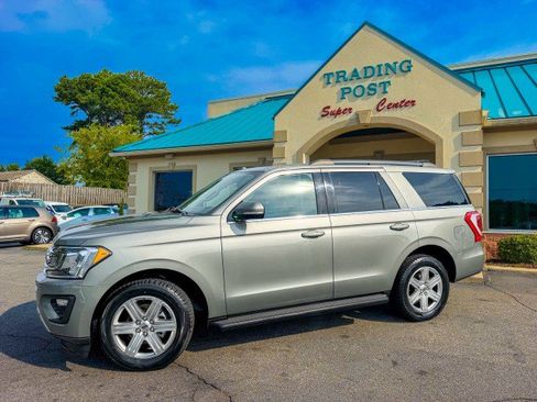 Used 2019 Ford Expedition XLT w/ Equipment Group 201A RWD image 3