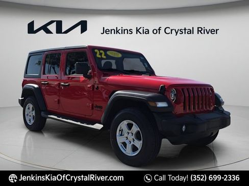 Used 2022 Jeep Wrangler Unlimited Sport AWD/4WD image 2