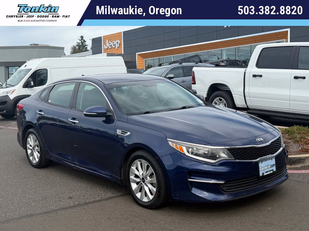 Used 2017 Kia Optima LX w/ Option Group 014 FWD image 1