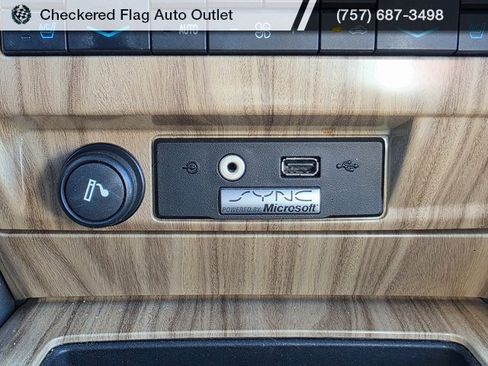 Used 2011 Ford F150 Lariat w/ Lariat Chrome Pkg image 21