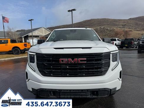 Used 2025 GMC Sierra 1500 Pro w/ Graphite Edition image 9