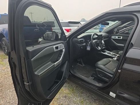 Used 2024 Ford Explorer Timberline w/ Timberline Technology Package AWD/4WD image 12