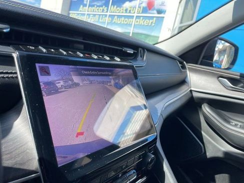 Used 2021 Jeep Grand Cherokee L Limited image 20