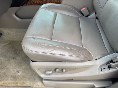 Used 2015 Chevrolet Tahoe LTZ RWD image 38