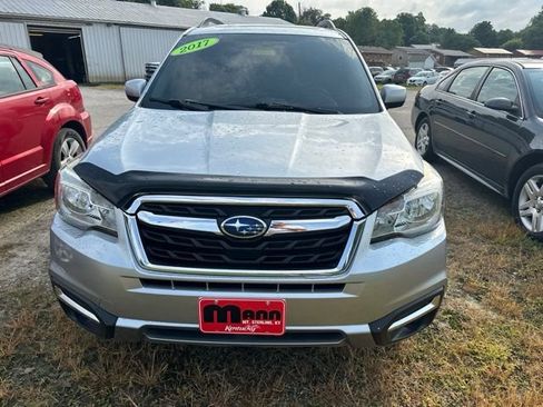 Used 2017 Subaru Forester 2.5i Premium AWD/4WD image 7