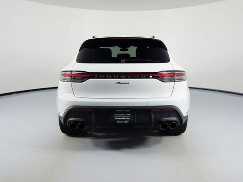 Certified 2026 Porsche Macan AWD/4WD image 9