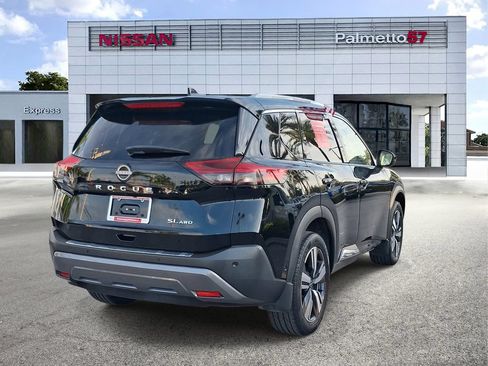 Certified 2022 Nissan Rogue SL w/ SL Premium Package AWD/4WD image 6