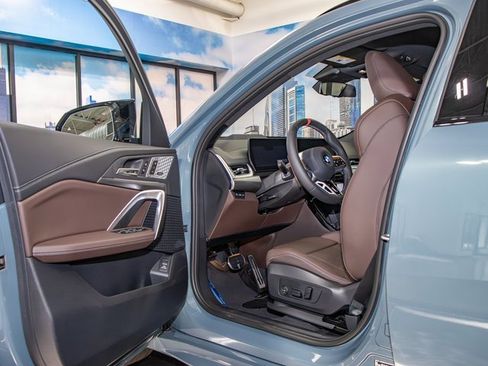 Used 2025 BMW X2 M35i w/ Premium Package image 13