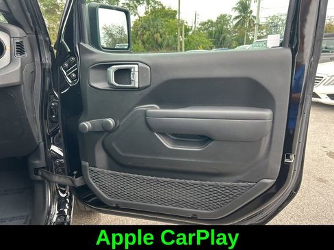 Certified 2024 Jeep Gladiator Sport AWD/4WD image 28
