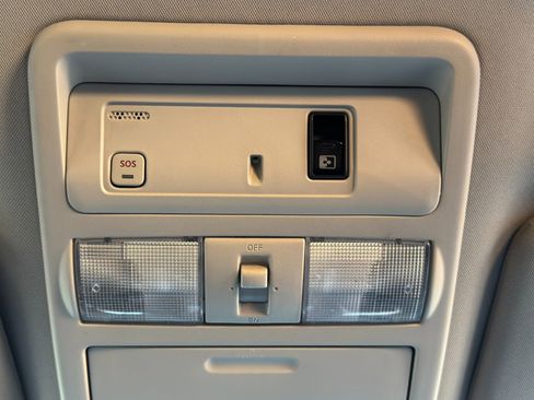 Used 2016 Nissan Titan SL image 32