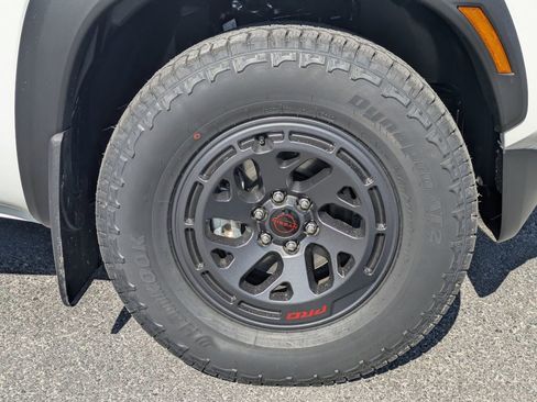New 2026 Nissan Frontier Pro-X w/ Tow Package RWD image 11