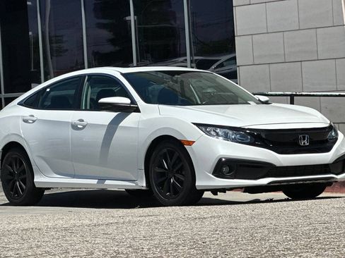 Used 2020 Honda Civic EX image 2