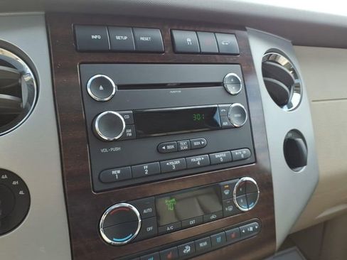 Used 2011 Ford Expedition XLT w/ 202A Rapid Spec Order Code image 22