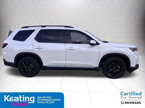 Used 2025 Honda Pilot Touring image 5