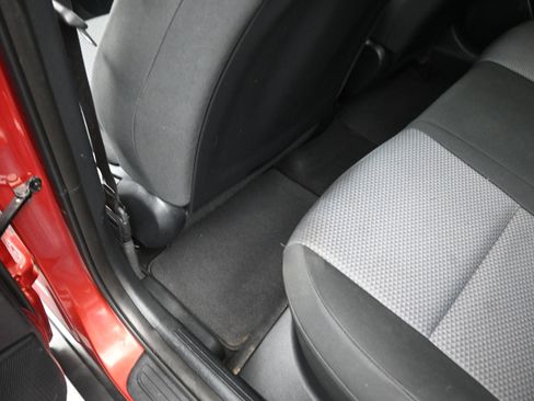 Used 2021 Kia Soul LX image 16