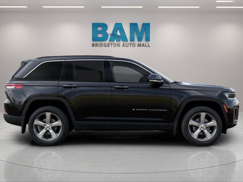 New 2026 Jeep Grand Cherokee Limited image 18