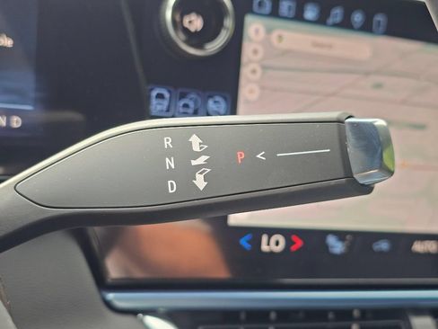 New 2026 Chevrolet Equinox EV LT AWD/4WD image 33