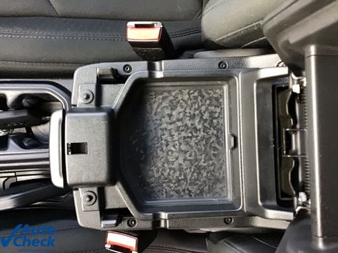 Used 2022 Jeep Wrangler Unlimited Sahara w/ Cold Weather Group image 37