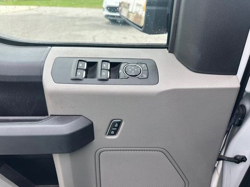 Used 2019 Ford F150 XL w/ Equipment Group 101A Mid AWD/4WD image 12