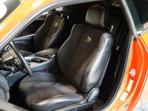 Used 2017 Dodge Challenger R/T Scat Pack RWD image 25