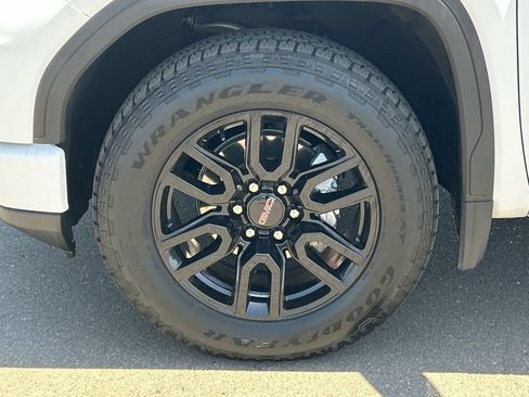 Used 2024 GMC Sierra 1500 Pro w/ Graphite Edition AWD/4WD image 32
