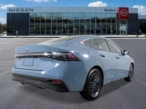 New 2026 Nissan Sentra SV w/ SV Convenience Package FWD image 5