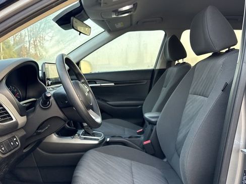 Used 2023 Kia Seltos LX image 8