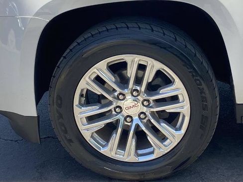 Used 2018 GMC Yukon XL Denali RWD image 29