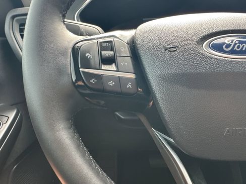 Used 2023 Ford Escape Platinum w/ Premium Technology Package AWD/4WD image 21