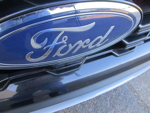Used 2025 Ford Escape ST-Line image 23