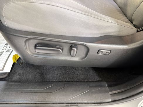 Used 2021 Toyota Tacoma SR5 image 11