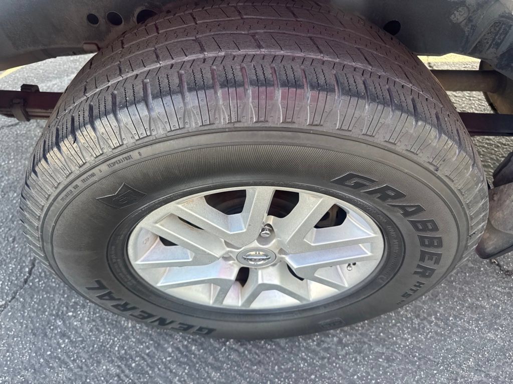 Used 2018 Nissan Frontier SV RWD image 10