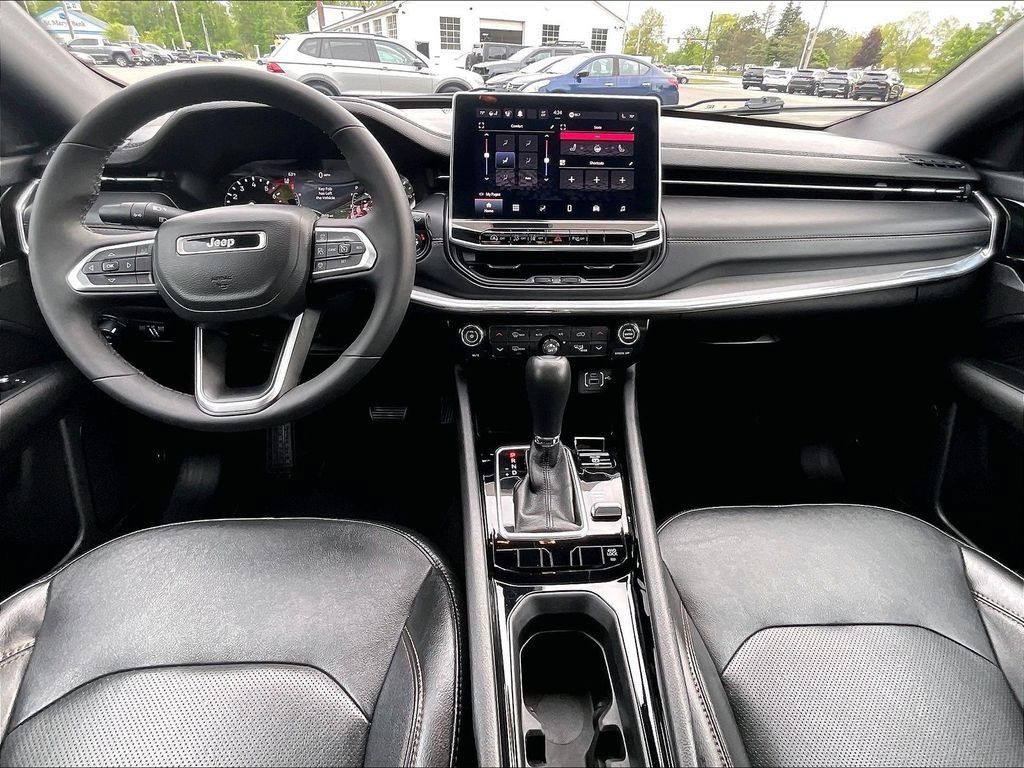 Used 2023 Jeep Compass Limited AWD/4WD image 21