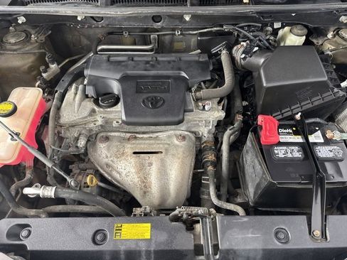 Used 2015 Toyota RAV4 Limited image 10