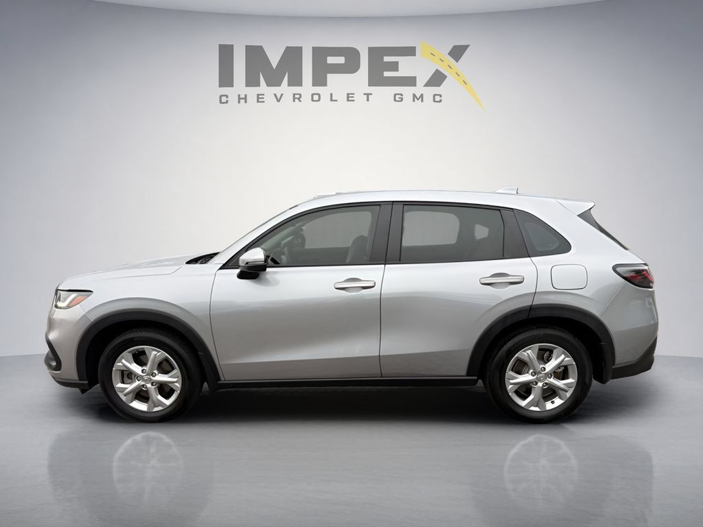 Used 2025 Honda HR-V LX image 2