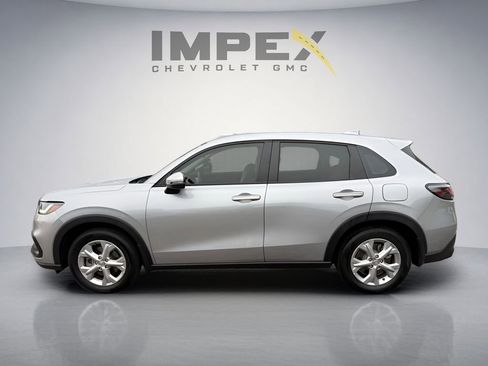 Used 2025 Honda HR-V LX image 2