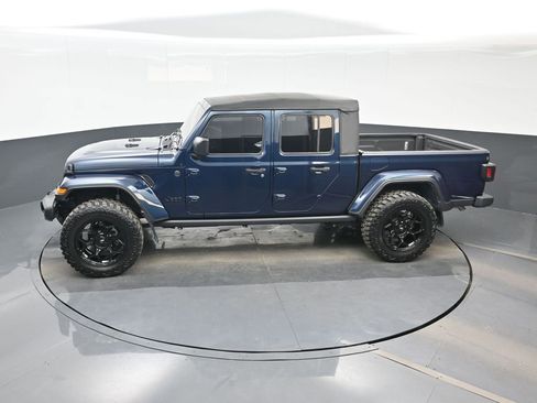 Used 2025 Jeep Gladiator Sport AWD/4WD image 18