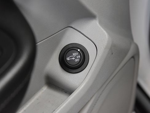 Used 2023 GMC Terrain SLT FWD image 19