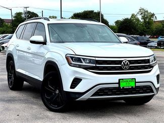 Used 2022 Volkswagen Atlas SE image 1