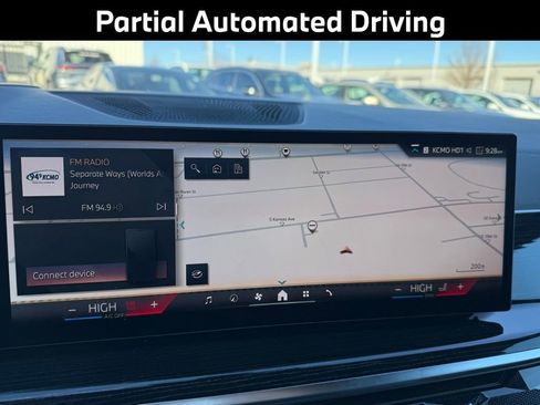 Used 2026 BMW X5 xDrive40i image 17