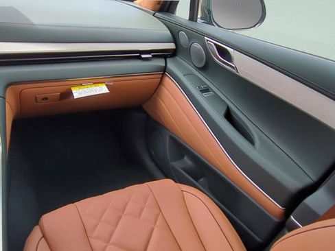 New 2026 Genesis GV80 3.5T Prestige image 15