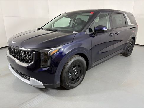 New 2026 Kia Carnival image 4
